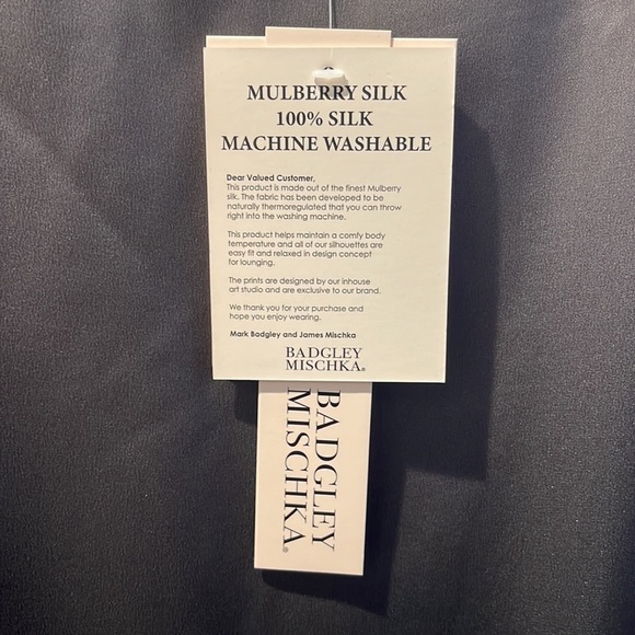 NWT - Badgley Mischka 100% SILK Grey/Black Ombré Silk Hi/Low Lounge Top - Picture 7 of 9